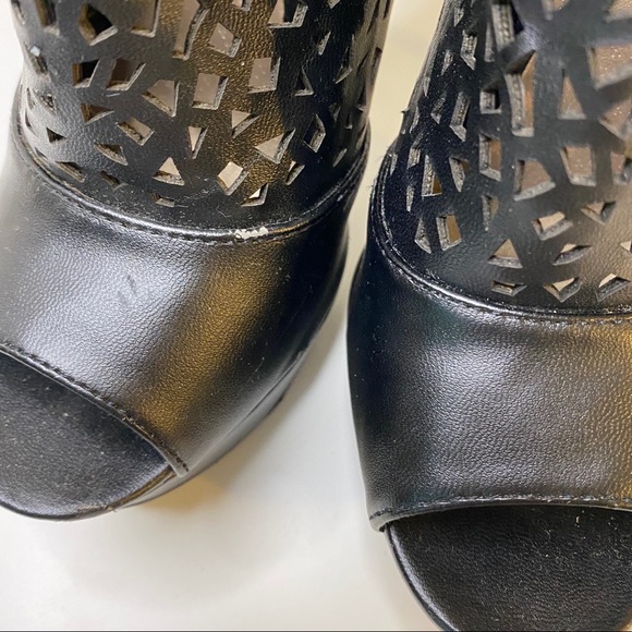 🚫SOLD🚫 Black Qupid Perforated Peep Toe High Heel - Picture 6 of 6
